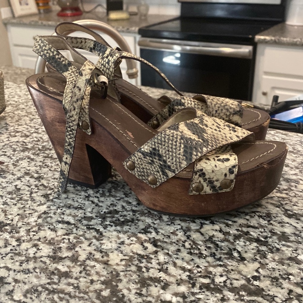 Platform heels